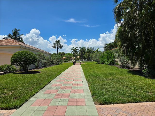 9315 E Maiden Court, Vero Beach, FL 32963