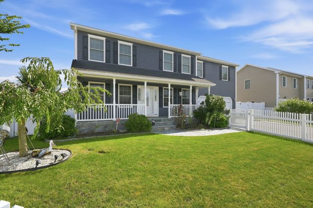 37 Wells St, Springfield, MA 01104