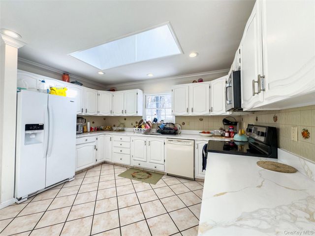 8 Noel Court, Brewster, NY 10509