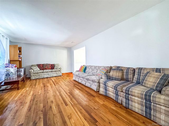 8 Noel Court, Brewster, NY 10509