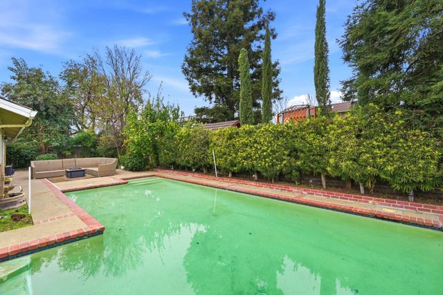 4135 Boulder Creek Cir, Stockton, CA 95219