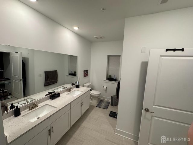 1112 Vanderbergh Boulevard, Monroe, NJ 08831