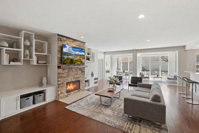 12304 Arlington Drive, Huntley, IL 60142