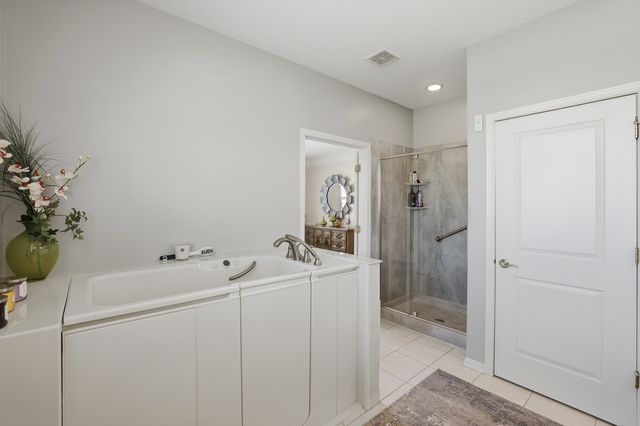 12304 Arlington Drive, Huntley, IL 60142