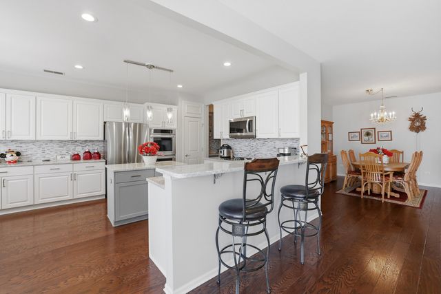 12304 Arlington Drive, Huntley, IL 60142