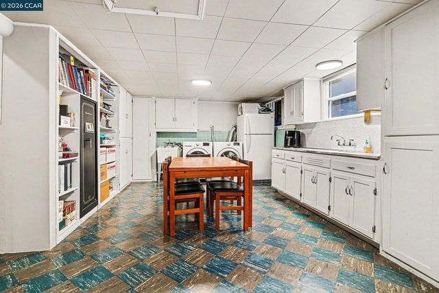 1940 Pine St, Martinez, CA 94553