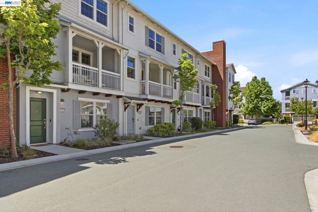 8544 Leeward Way, Newark, CA 94560