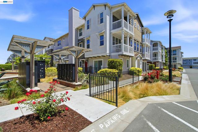 8544 Leeward Way, Newark, CA 94560