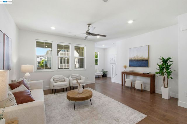 8544 Leeward Way, Newark, CA 94560