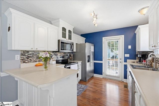 214 Cool Water Court, Boiling Springs, SC 29316