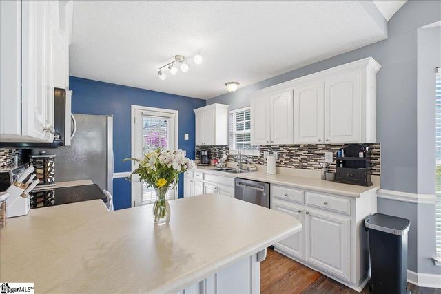 214 Cool Water Court, Boiling Springs, SC 29316