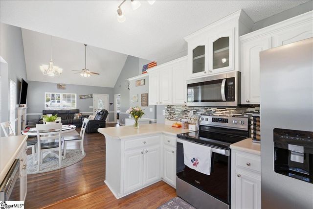214 Cool Water Court, Boiling Springs, SC 29316