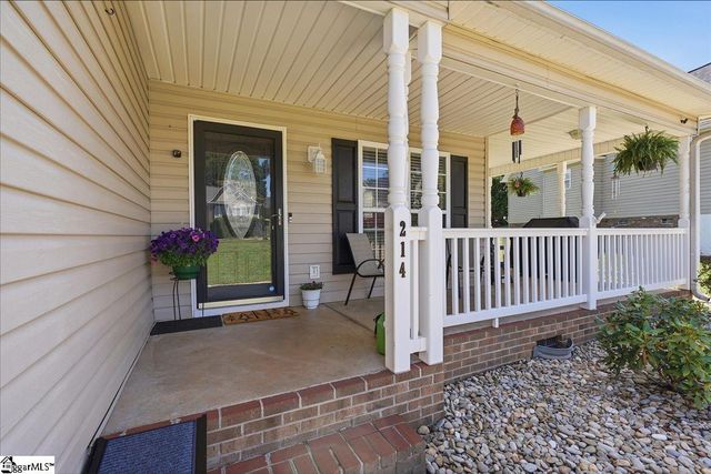 214 Cool Water Court, Boiling Springs, SC 29316