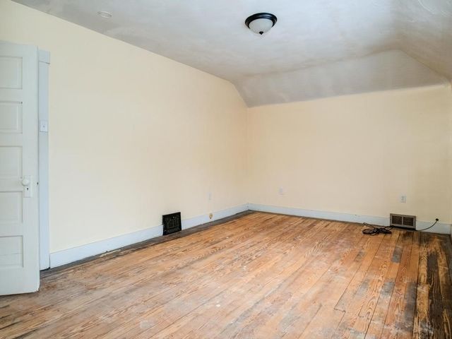 1620 Mcminn St, Aliquippa, PA 15001