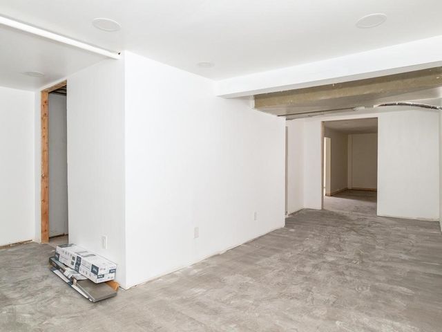 1620 Mcminn St, Aliquippa, PA 15001