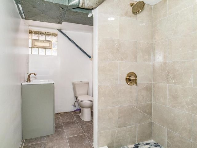 1620 Mcminn St, Aliquippa, PA 15001