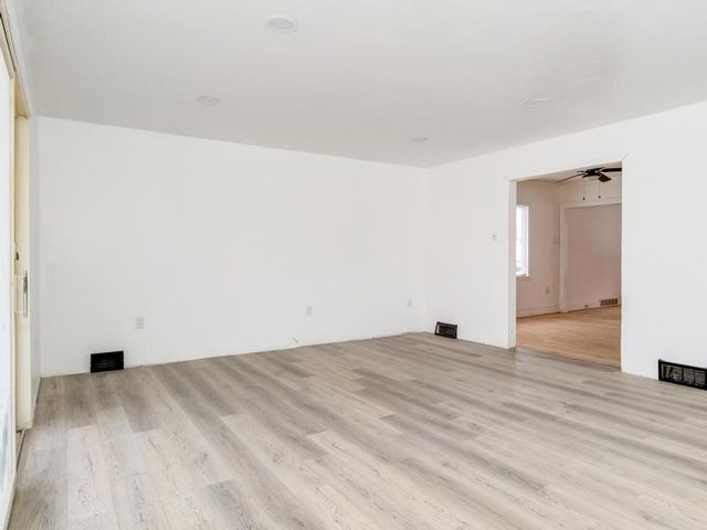 1620 Mcminn St, Aliquippa, PA 15001