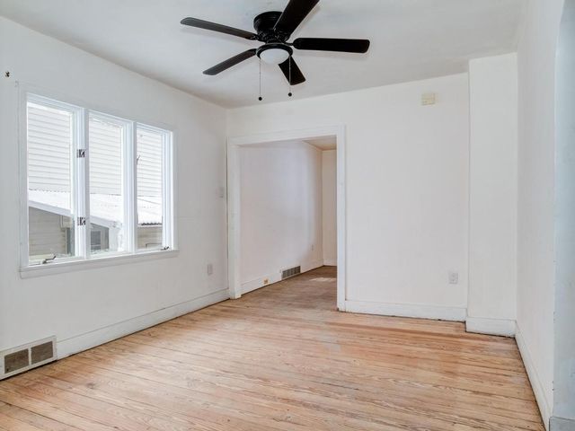 1620 Mcminn St, Aliquippa, PA 15001