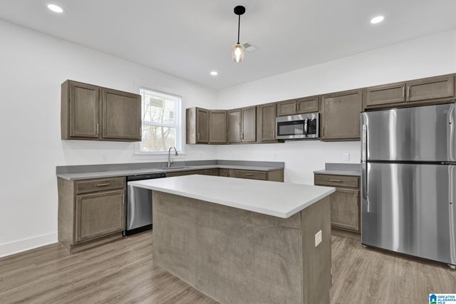 405 IOTA AVENUE, Birmingham, AL 35205