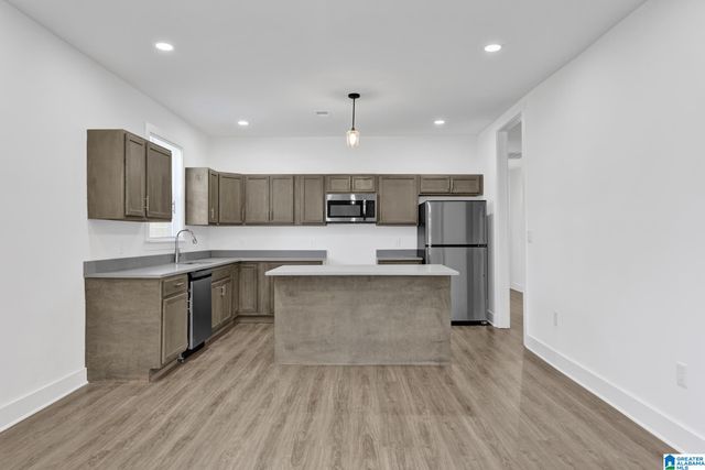 405 IOTA AVENUE, Birmingham, AL 35205