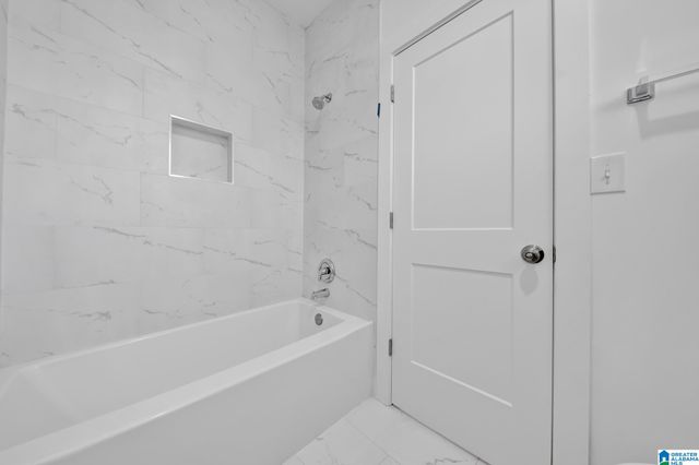 405 IOTA AVENUE, Birmingham, AL 35205