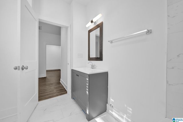 405 IOTA AVENUE, Birmingham, AL 35205