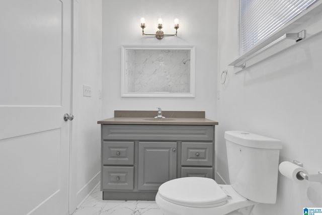 405 IOTA AVENUE, Birmingham, AL 35205