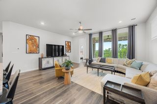 1016 Summer GLN, Georgetown, TX 78628