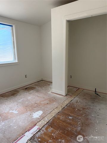 3252 Herren Avenue, Bremerton, WA 98310