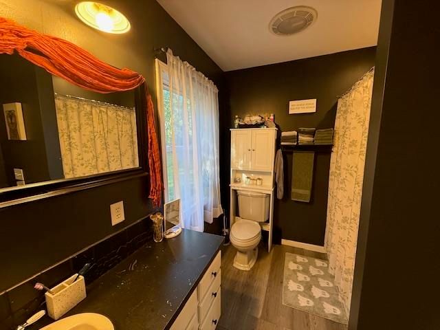 3182 E Stewart Road, Midland, MI 48640