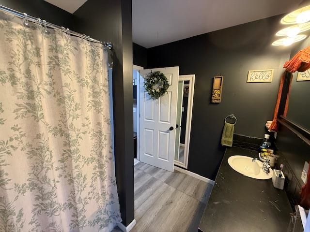 3182 E Stewart Road, Midland, MI 48640