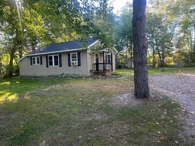3182 E Stewart Road, Midland, MI 48640
