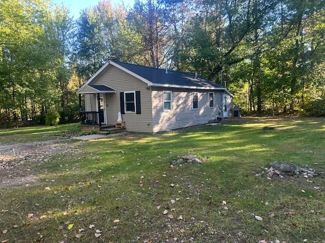 3182 E Stewart Road, Midland, MI 48640