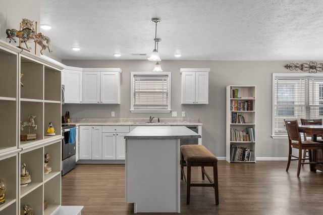 350 Cedar Glade Drive, Branson West, MO 65737