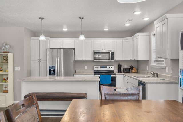 350 Cedar Glade Drive, Branson West, MO 65737