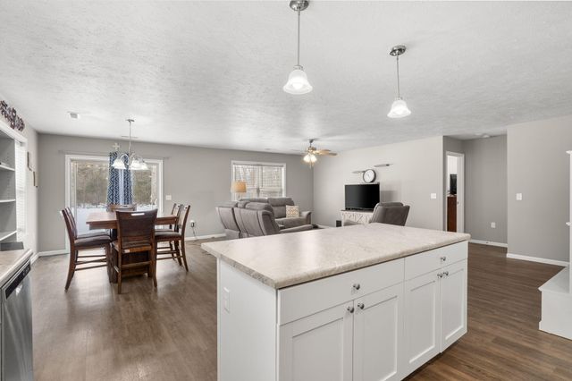 350 Cedar Glade Drive, Branson West, MO 65737