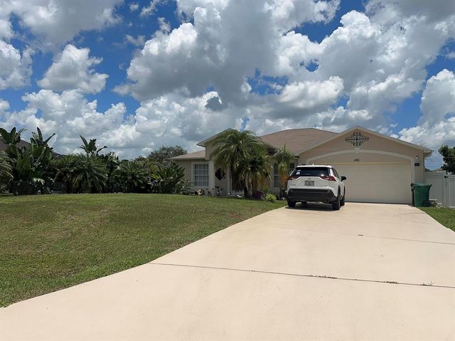 1481 SW Dow Lane, Port St. Lucie, FL 34953