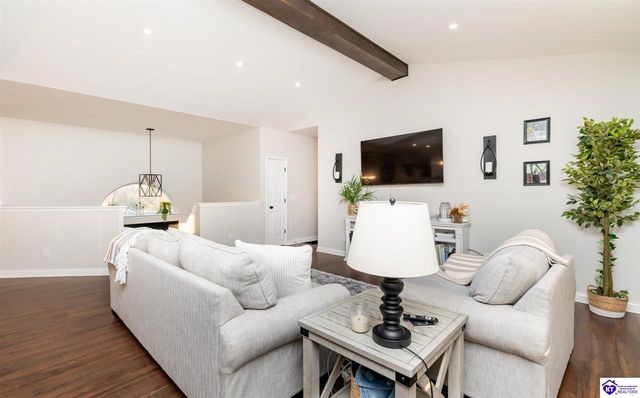 350 Vineland Place Drive, Vine Grove, KY 40175