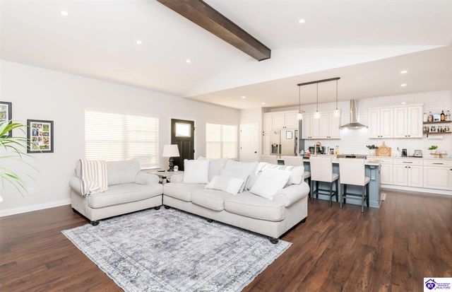 350 Vineland Place Drive, Vine Grove, KY 40175