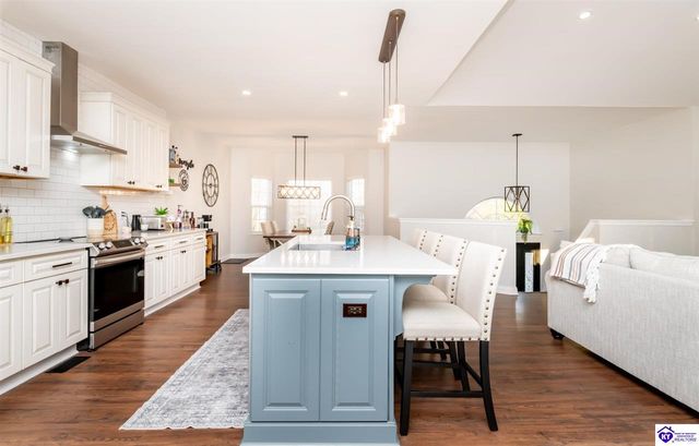 350 Vineland Place Drive, Vine Grove, KY 40175