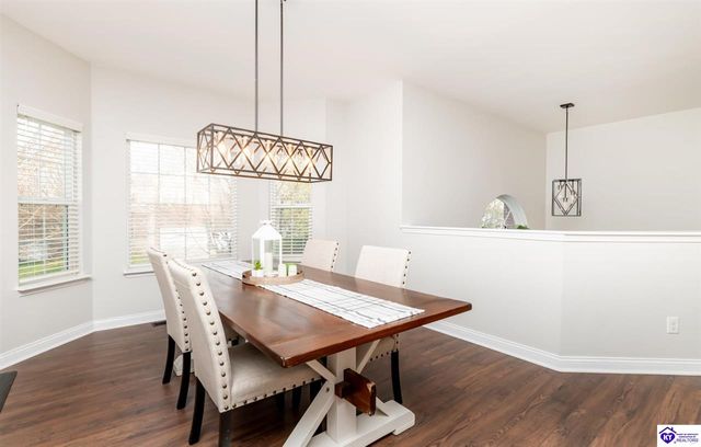 350 Vineland Place Drive, Vine Grove, KY 40175