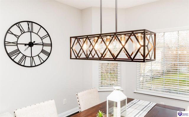 350 Vineland Place Drive, Vine Grove, KY 40175