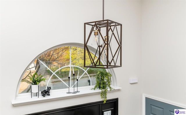 350 Vineland Place Drive, Vine Grove, KY 40175