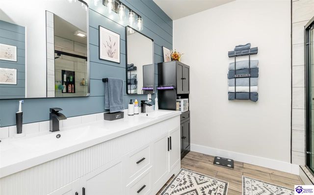 350 Vineland Place Drive, Vine Grove, KY 40175