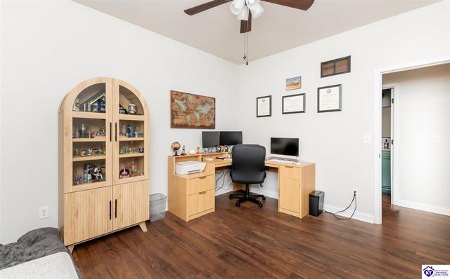 350 Vineland Place Drive, Vine Grove, KY 40175