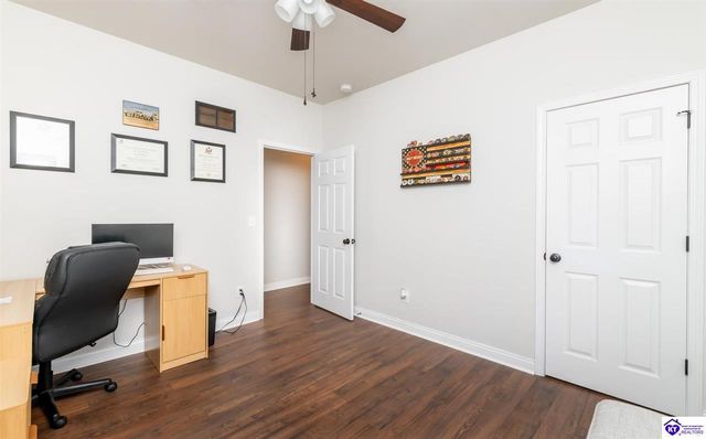 350 Vineland Place Drive, Vine Grove, KY 40175