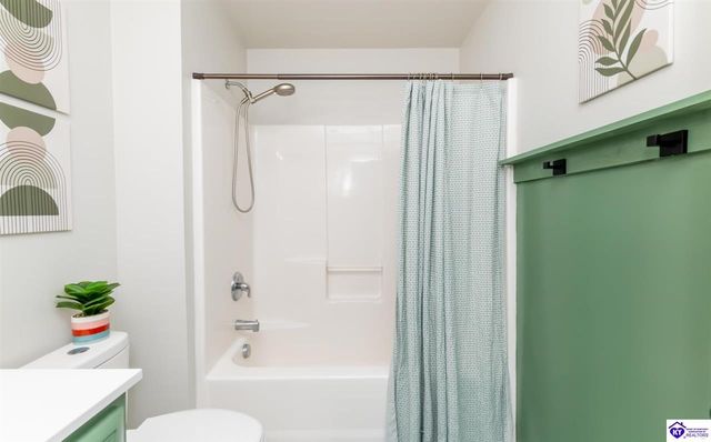 350 Vineland Place Drive, Vine Grove, KY 40175