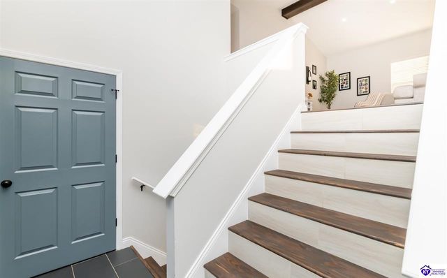 350 Vineland Place Drive, Vine Grove, KY 40175