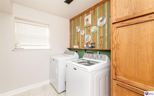 350 Vineland Place Drive, Vine Grove, KY 40175