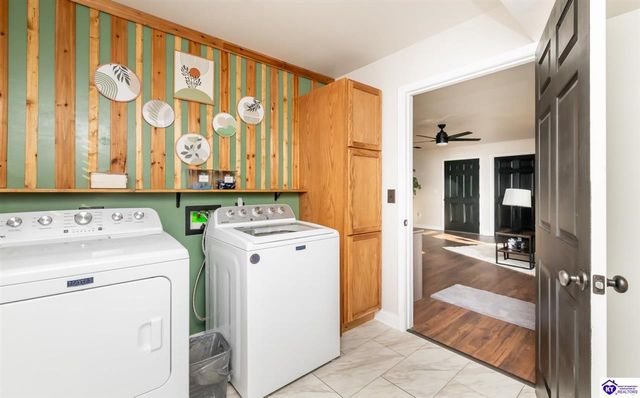 350 Vineland Place Drive, Vine Grove, KY 40175